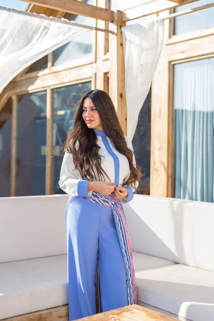 Wide-Leg Trousers with Colorful Side Skirt - Image 5