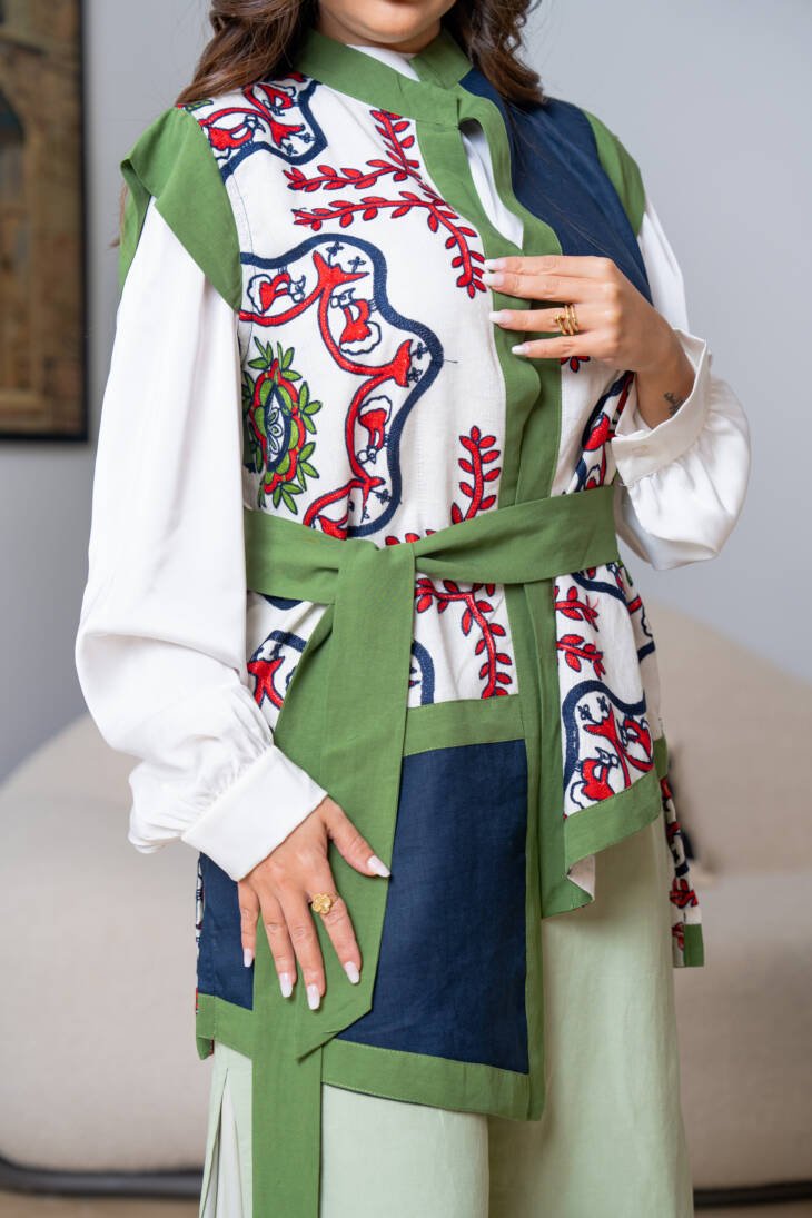Colourful modern vest - Image 3