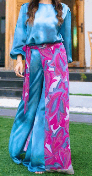 Wide-leg satin wavy pants with a colorful skirt
